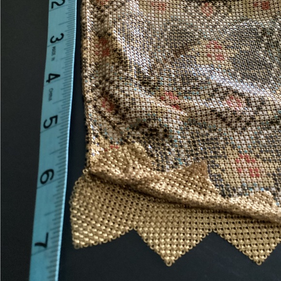 Vintage 1920 “Flapper’s” Enameled Chainmail Evening Bag - Picture 6 of 9